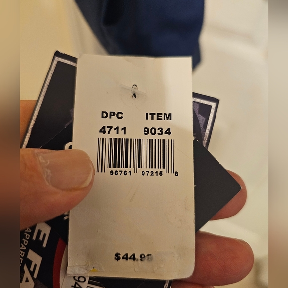 NWT Milwaukee Brewers Hoodie with Henley Buttons. Size:XL. - Picture 6 of 7